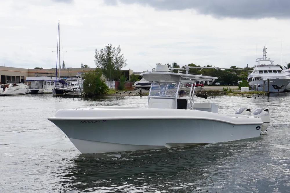 2019 Dusky 33 Open Fisherman