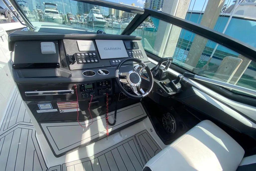 Monterey 385SE For Sale