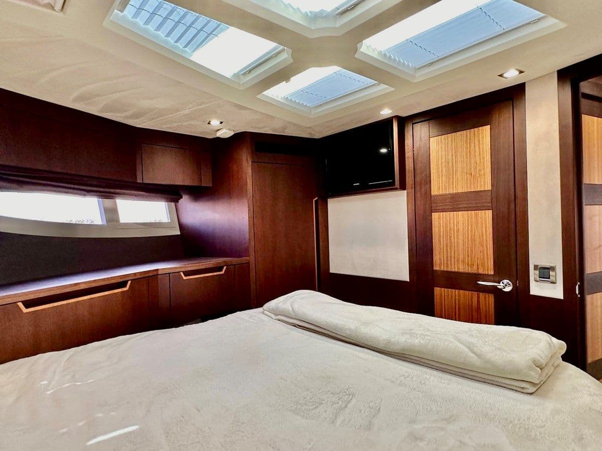 2017 Galeon Yachts 500 Fly Sold in Hollywood, Florida Flybridge 3