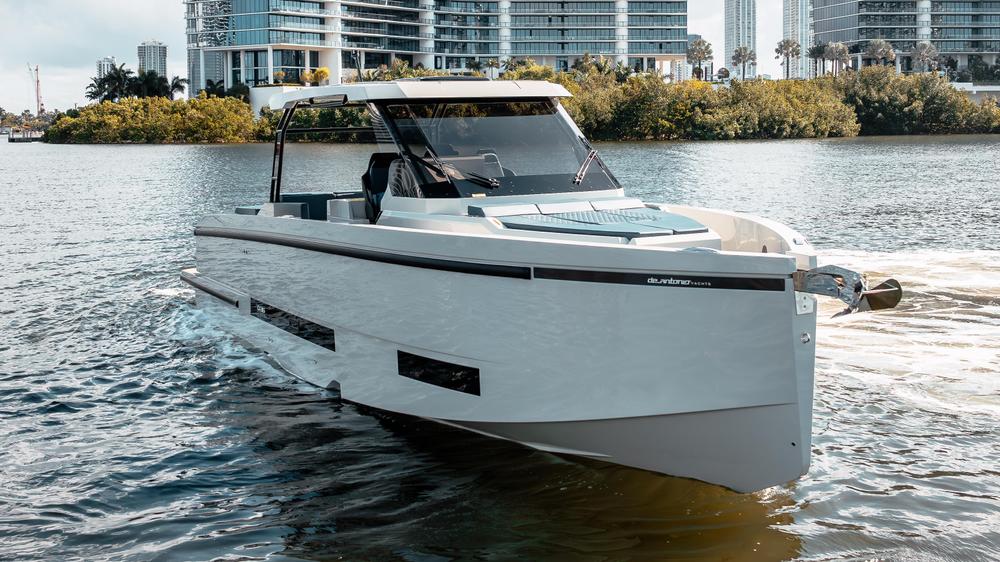 2025-de-antonio-yachts-d36-open-power-9493465-20241210070554241-1_XLARGE.jpg