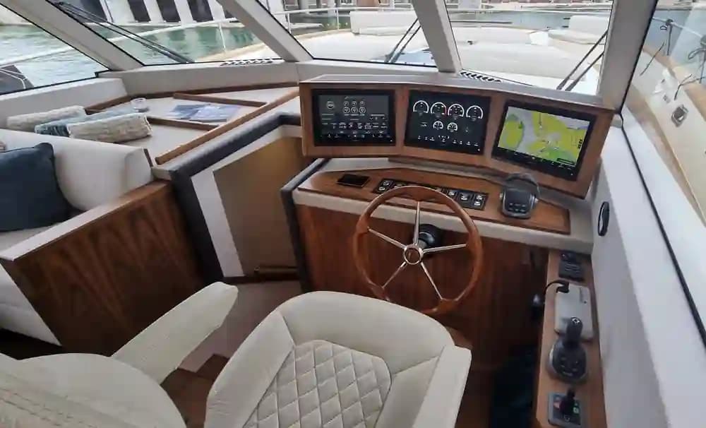 Monachus Yachts 70 Fly zum Verkauf