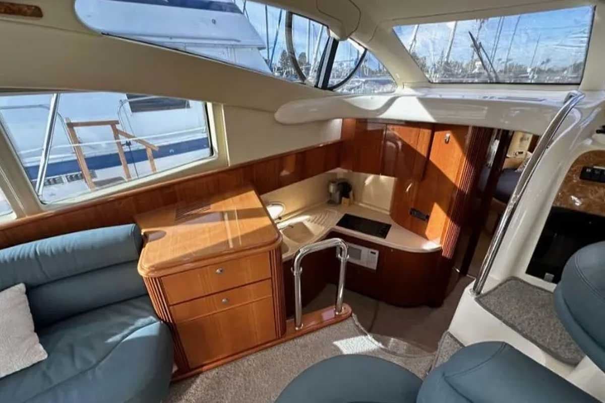 2001 Azimut 42 Flybridge for Sale in Fort Lauderdale, Florida Flybridge 5