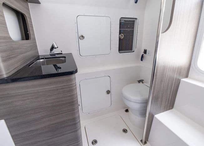 2025 Invincible 43 Open Fisherman for Sale in Tavernier, Florida Center Console 4