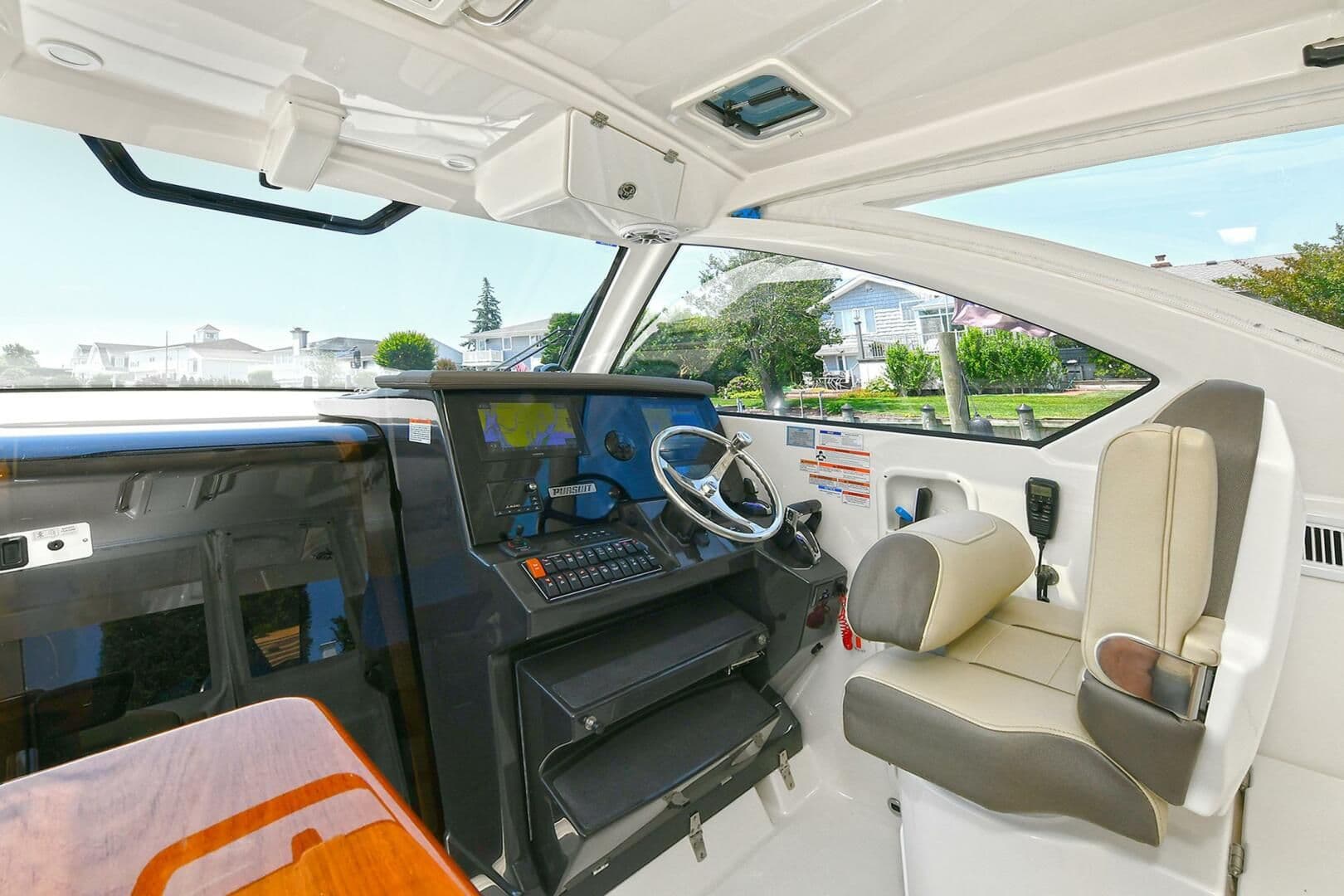 2021 Pursuit OS 355 te koop in Massapequa, New York Walk-around Boats 4