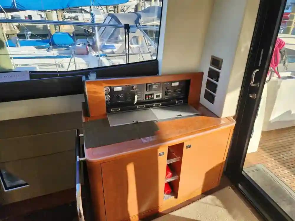 2014 Prestige 550 for Sale in Miami Beach, Florida Flybridge 5