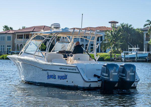 2017-grady-white-freedom-307-power-9667407-20250128152227090-1_XLARGE.jpg