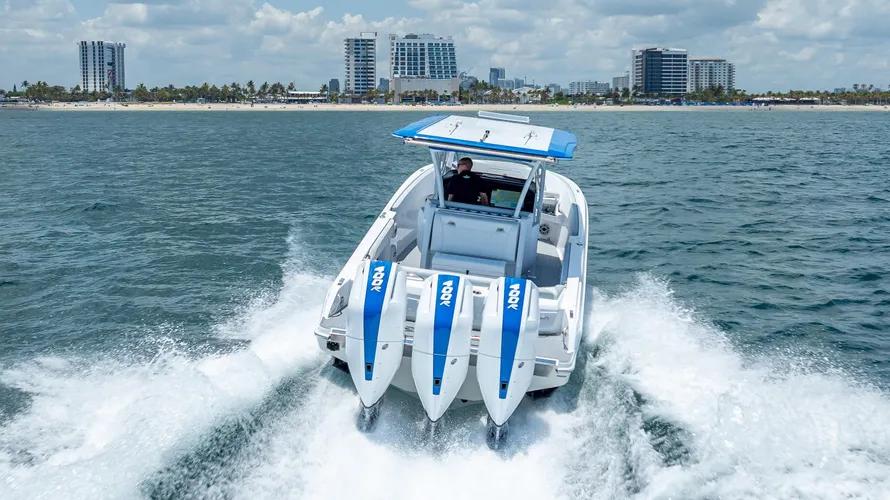 2025-nor-tech-340-sport-power-9826632-20250604101149022-1_XLARGE.jpg
