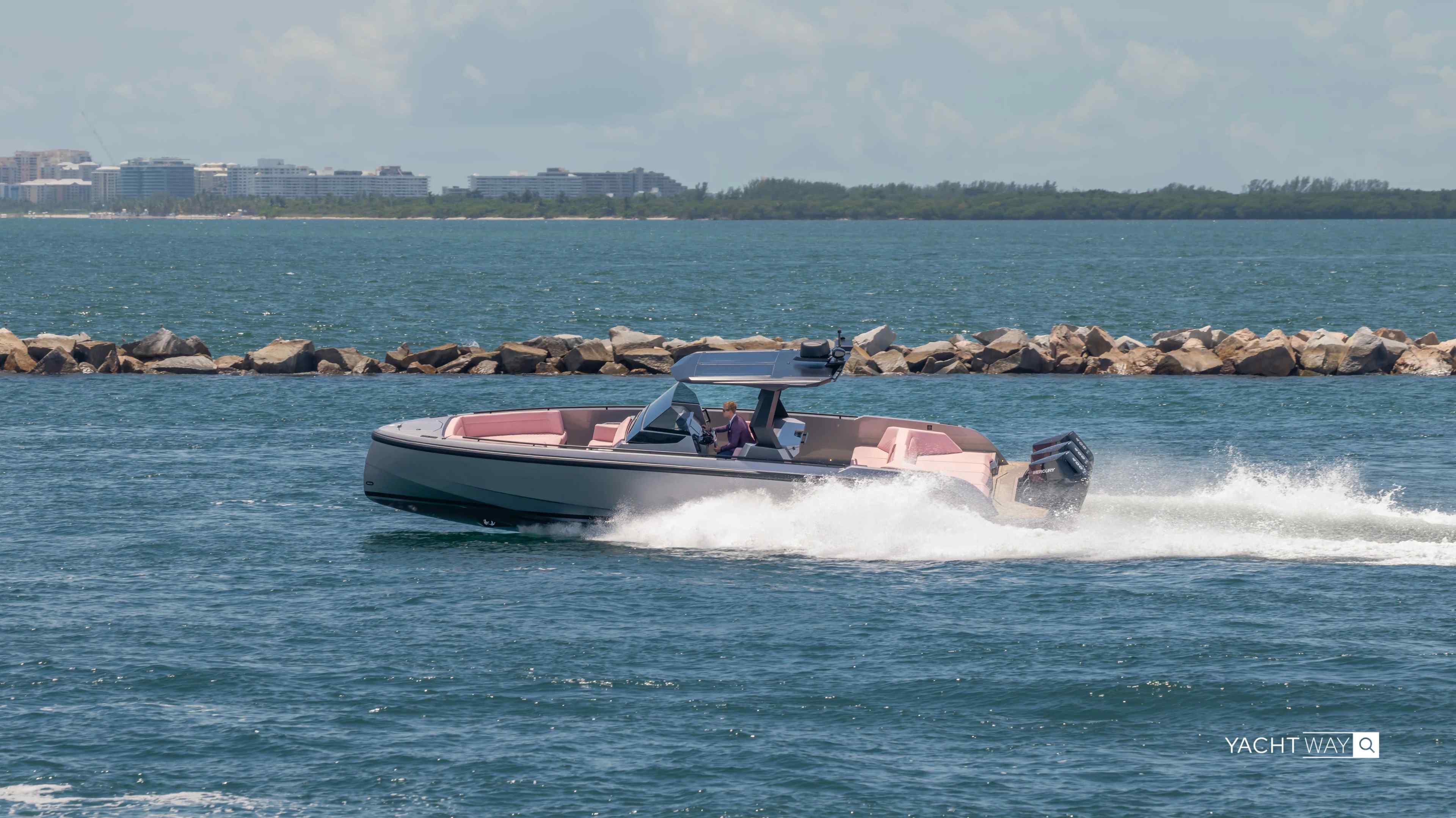 Yacht