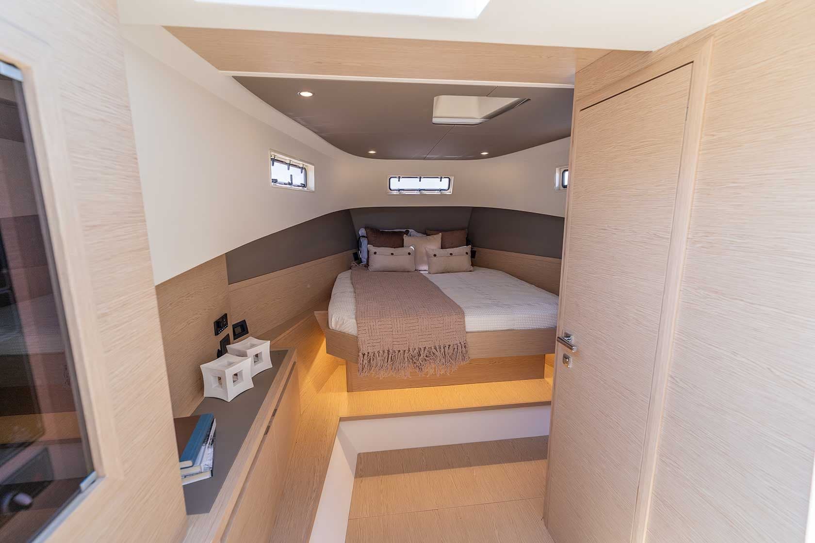 2026 Solaris Power 40 Open for Sale in Fort Lauderdale, Florida Walk-around Boats 1