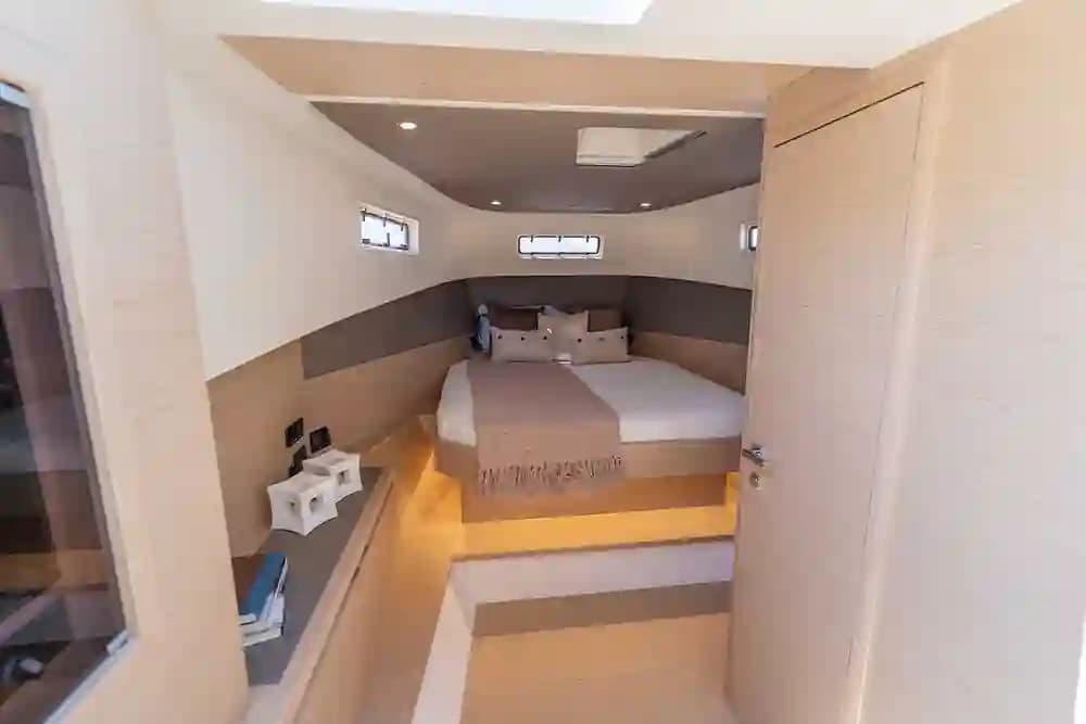2026 Solaris Power 40 Open for Sale in Fort Lauderdale, Florida Walk-around Boats 2