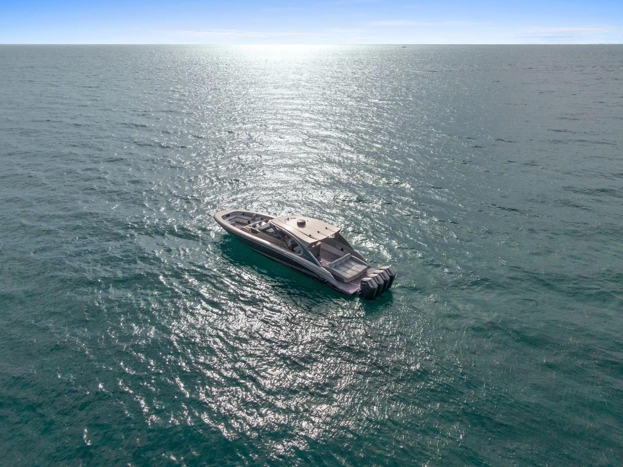 Mystic Powerboats M5200 For Sale