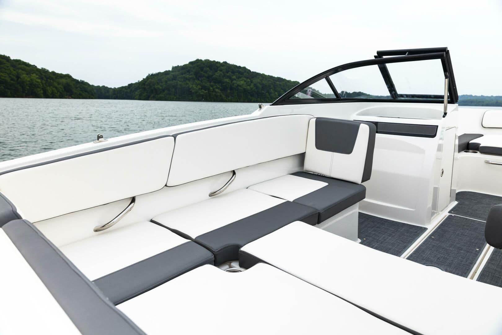 2024 Bayliner VR4 Outboard te koop in Dania Beach, Florida Bowrider 4