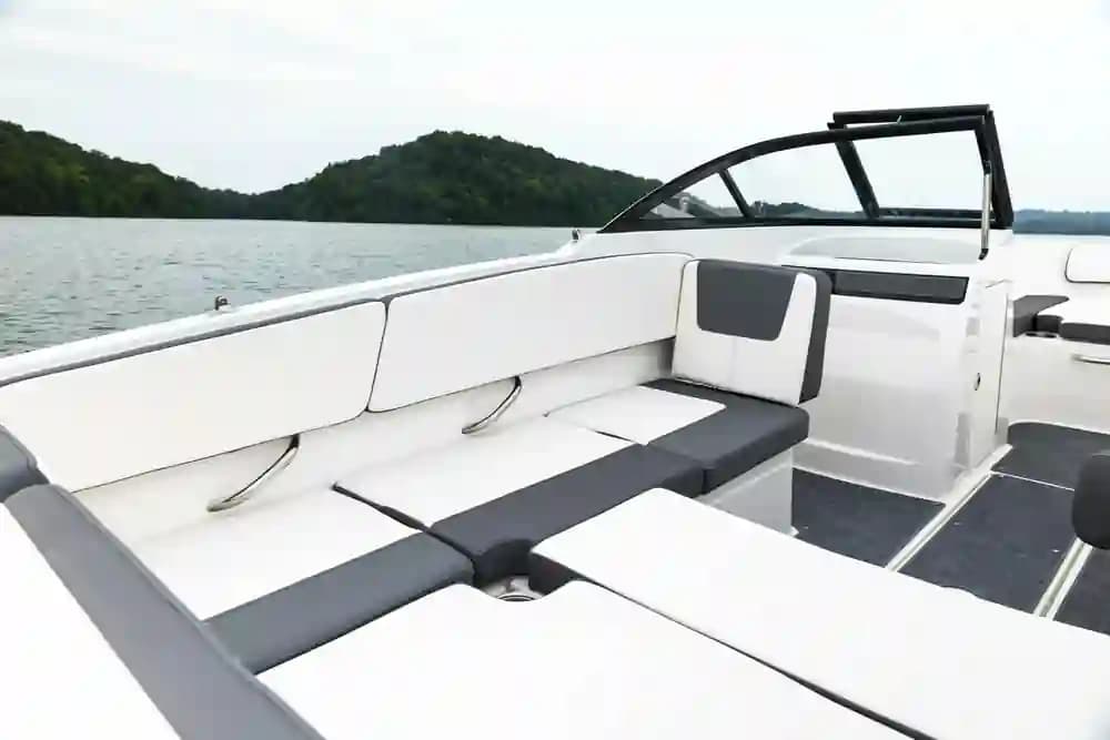 2024 Bayliner VR4 Outboard te koop in Dania Beach, Florida Bowrider 4