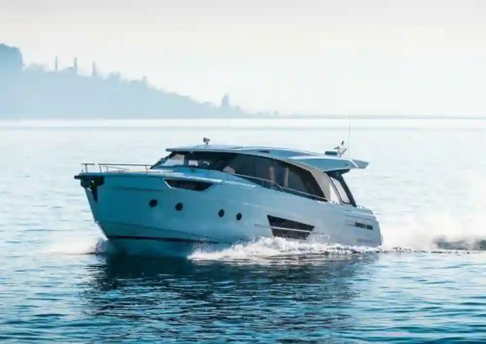 Greenline Yachts 45 Coupe for Sale