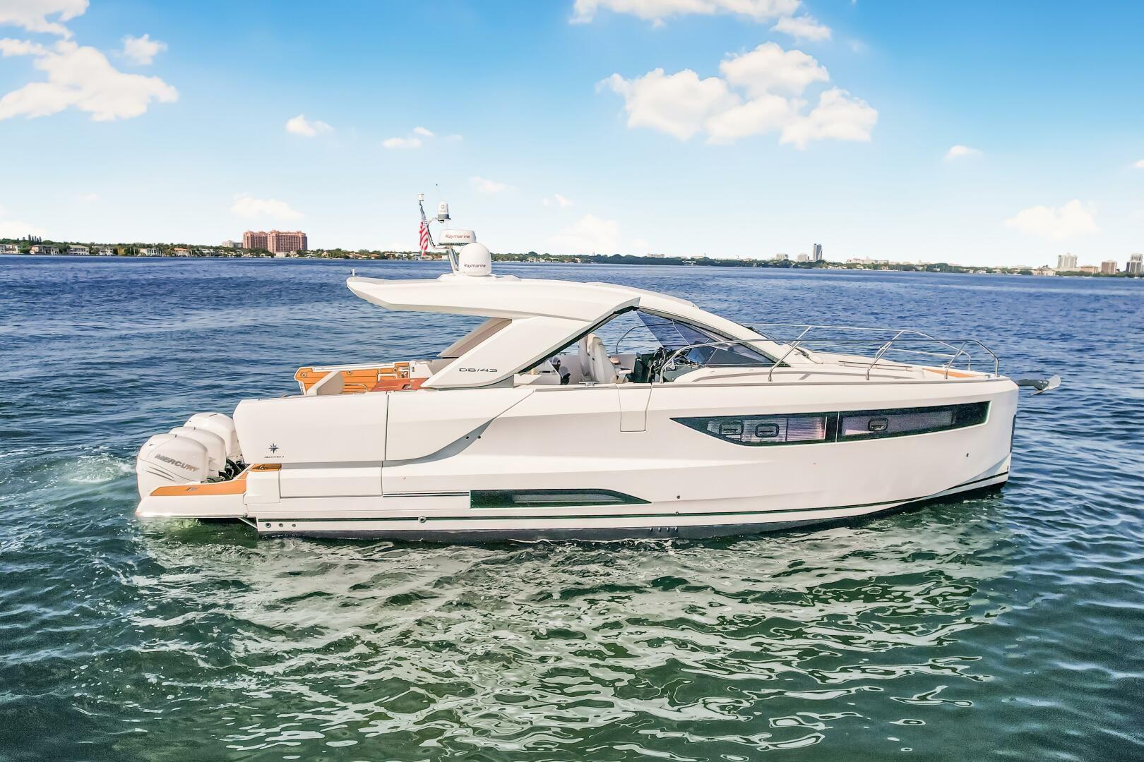 Jeanneau DB/43 OB For Sale