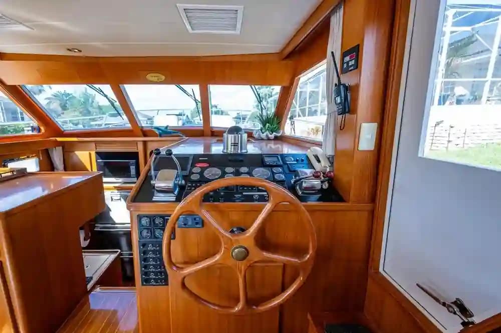 Symbol Yachts 42' Sundeck for Sale