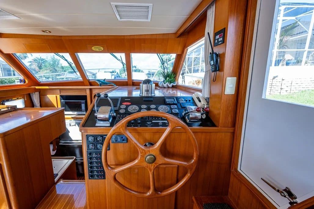 Symbol Yachts 42' Sundeck for Sale