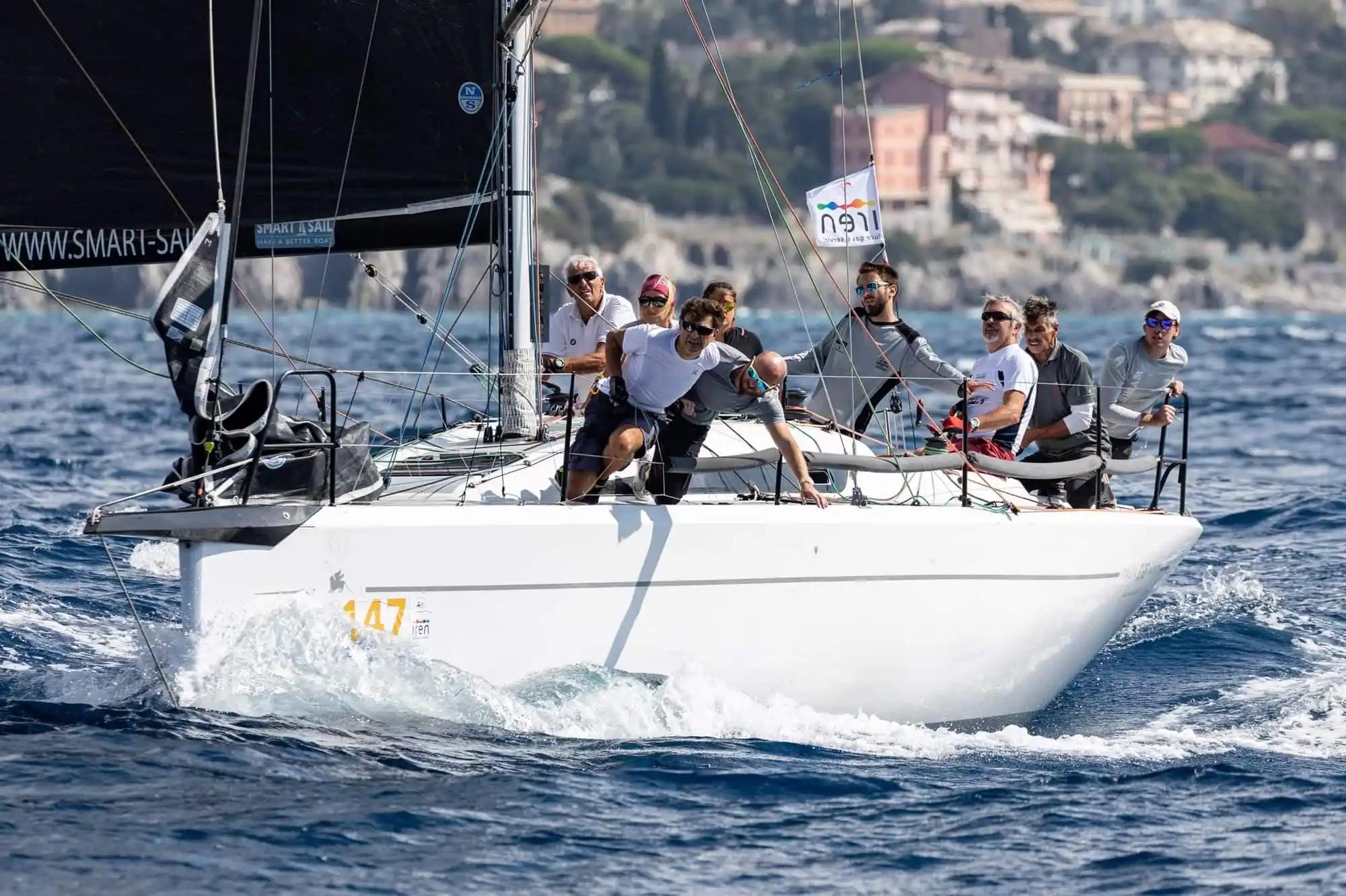 Italia Yachts 9.98 Fuoriserie For Sale