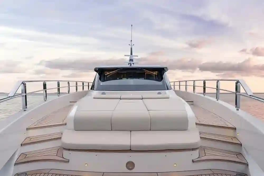 Alpha Custom Yachts Squalo 100 zum Verkauf