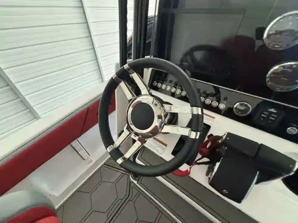 Concept 27' Open Deck zum Verkauf
