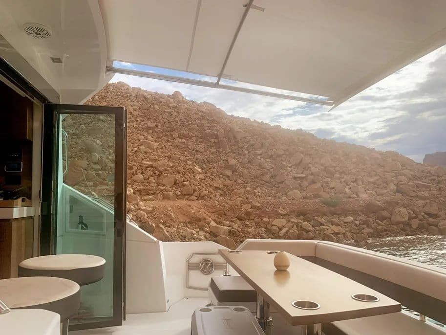 Cruisers Yachts 54 Cantius for Sale