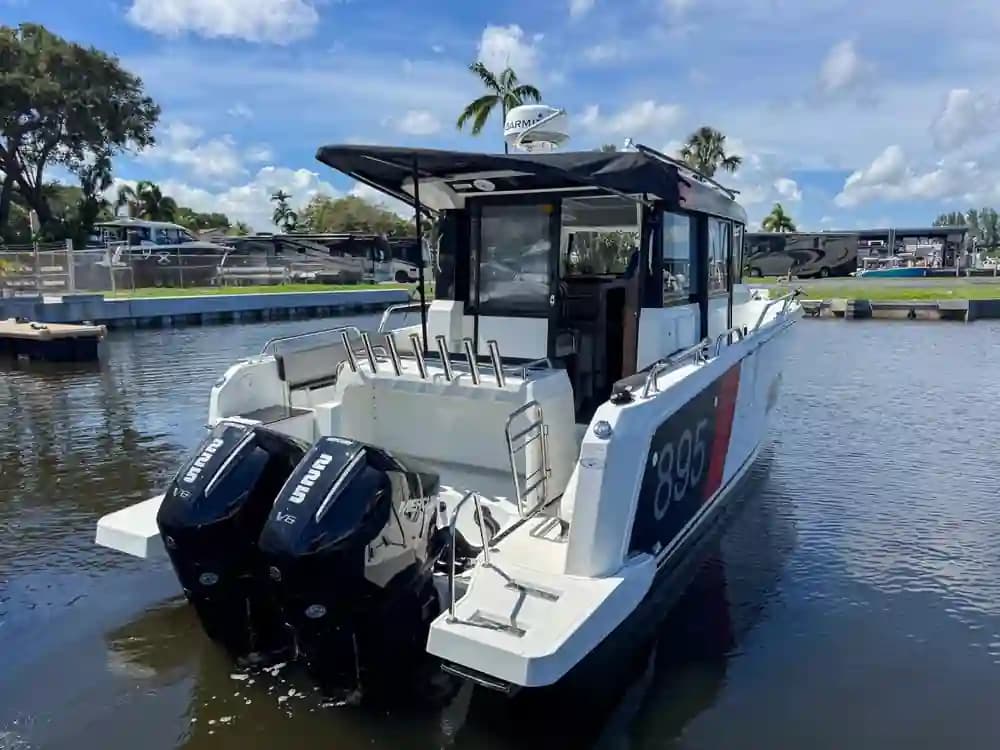 Jeanneau NC 895 Sport for Sale