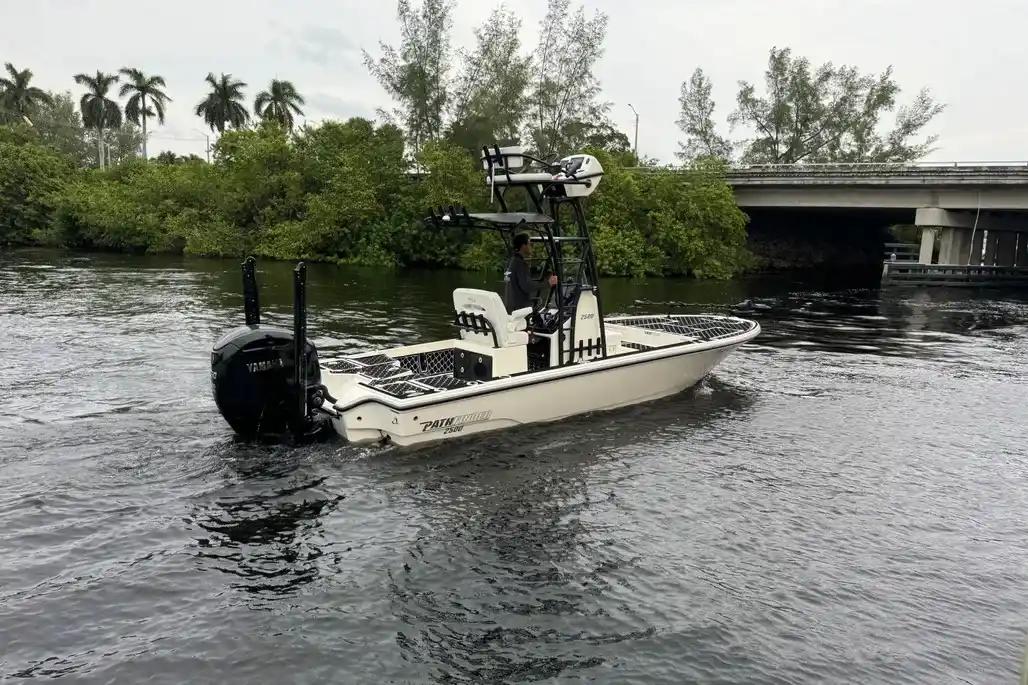 Pathfinder Boats 2500 Hybrid For Sale