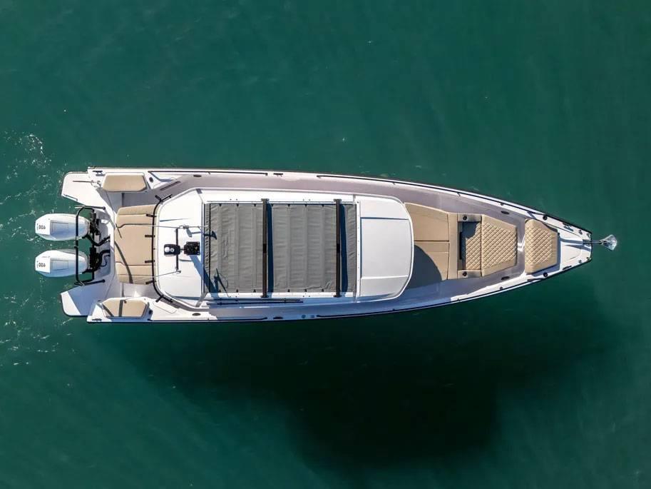 2025-axopar-37xc-cross-cabin-power-9708013-20250307133738058-1_XLARGE_-_abcdef_-_f7a95035fa7756b73fc68a1cddfc2f64ffddf06f.jpg