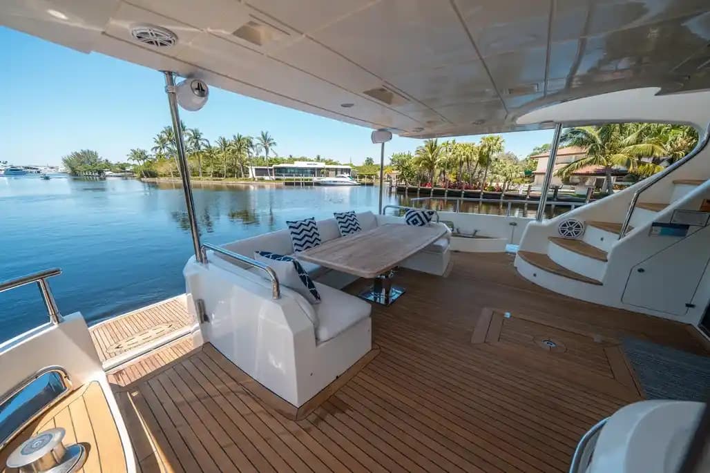 2010 Azimut 75 Fly à vendre à Fort Lauderdale, Florida Flybridge 4