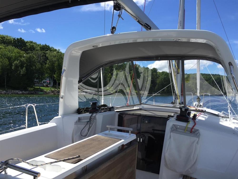 2016-beneteau-oceanis-35-sail-9672682-20250203131213811-1_XLARGE.jpg