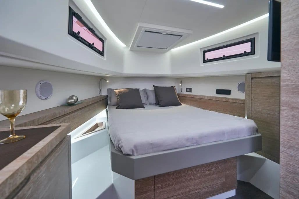 2023 Astondoa 377 Coupe for Sale in Fort Lauderdale, Florida Sport Cruiser 3