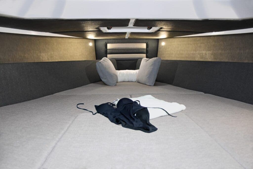 2026 Ranieri International Cayman 35 Executive for Sale in Miami, Florida RIB (Rigid Inflatable) 4