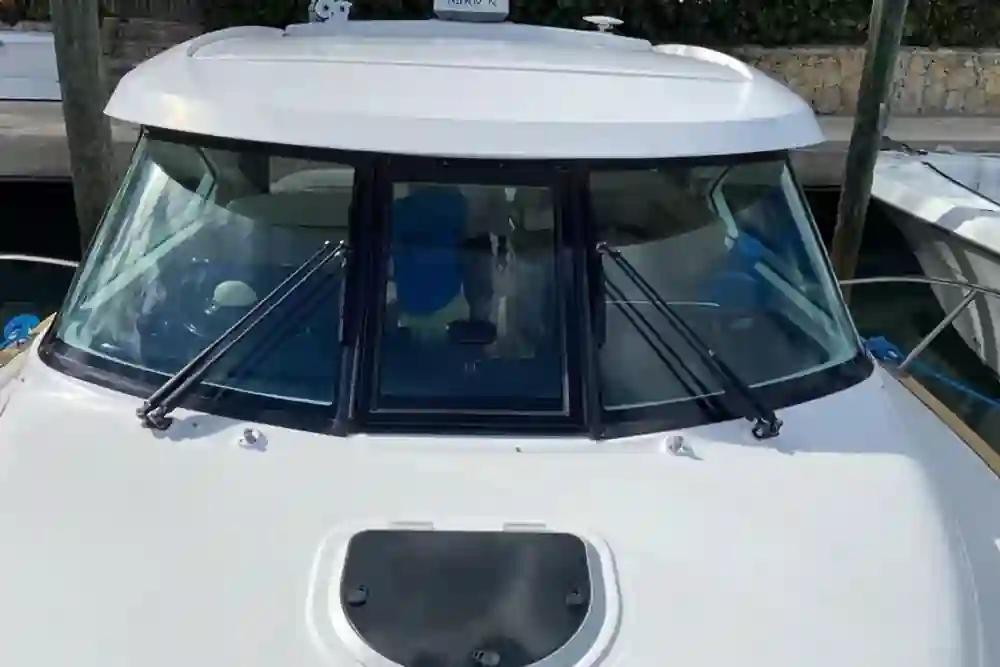 Tiara Yachts 3100 Coronet For Sale