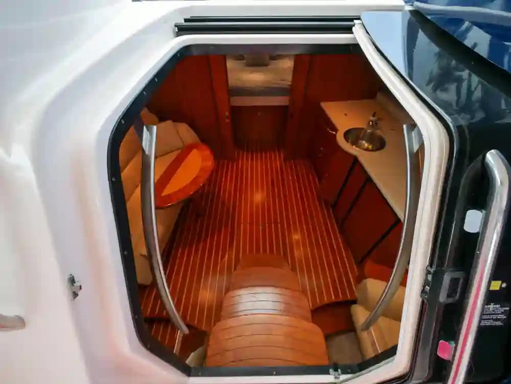 2008 Tiara Yachts 3900 Sovran for Sale in Boca Raton, Florida Express Cruiser 2