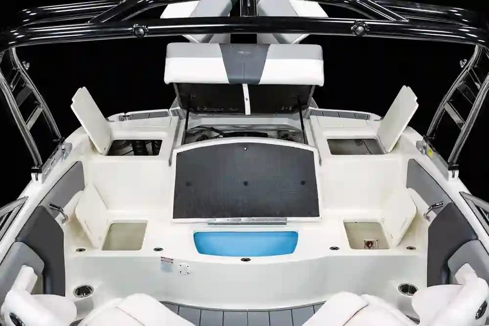 2025 Chaparral 21 SSi for Sale in Traverse City, Michigan Bowrider 3