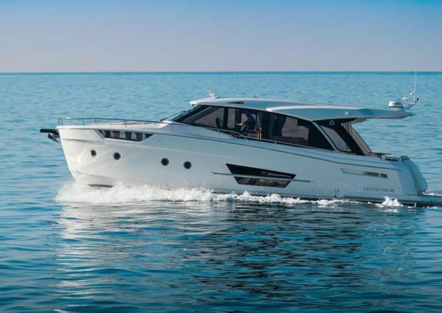 Greenline Yachts 45 Coupe for Sale