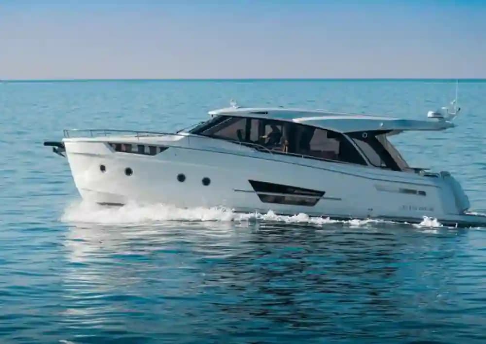 Greenline Yachts 45 Coupe for Sale
