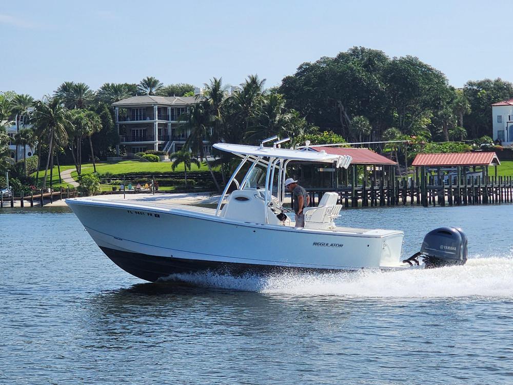 2014 Regulator 25