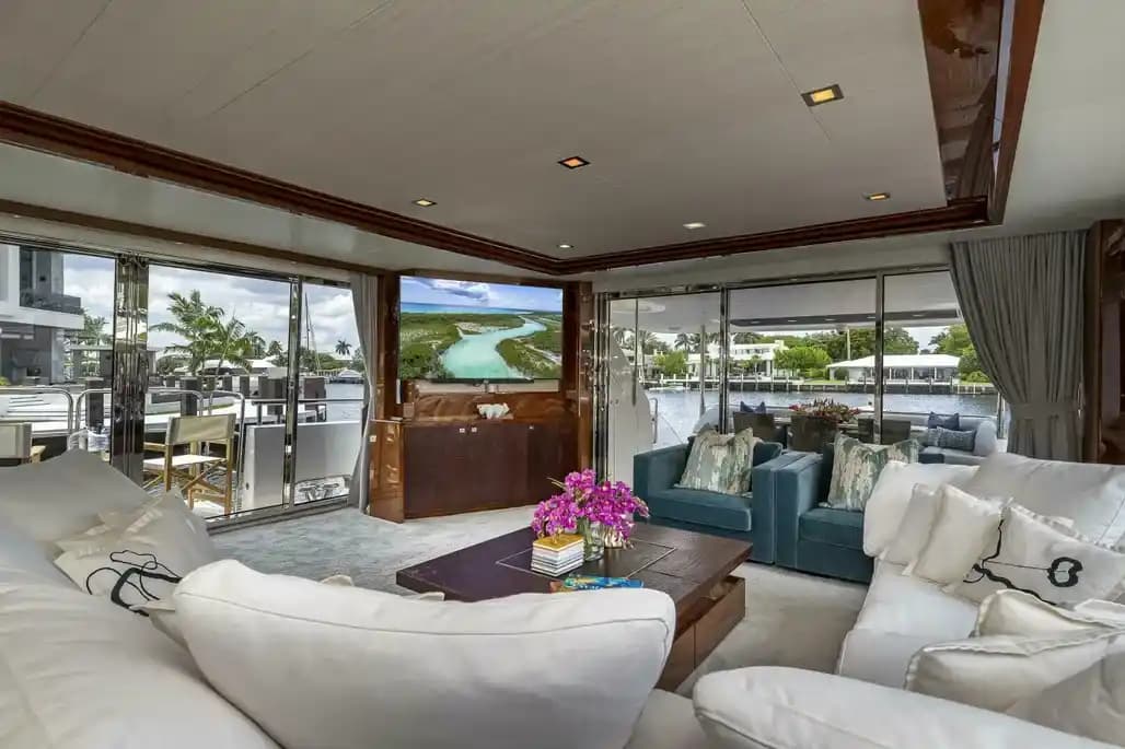 2012 Princess Yachts 32M for Sale in Nassau, BS Motor Yacht 1