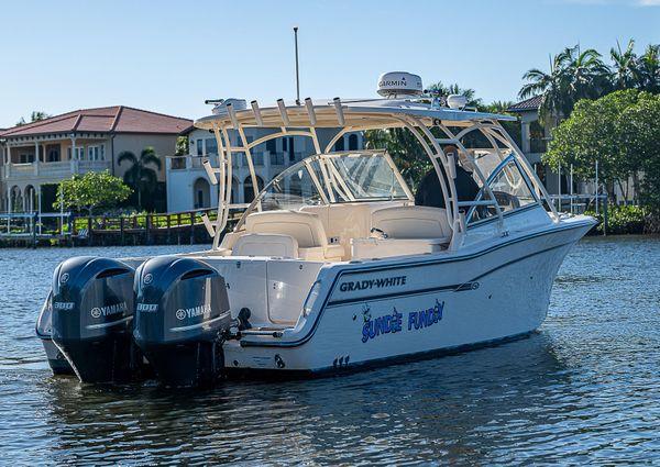 2017 Grady-White Boats Freedom 307