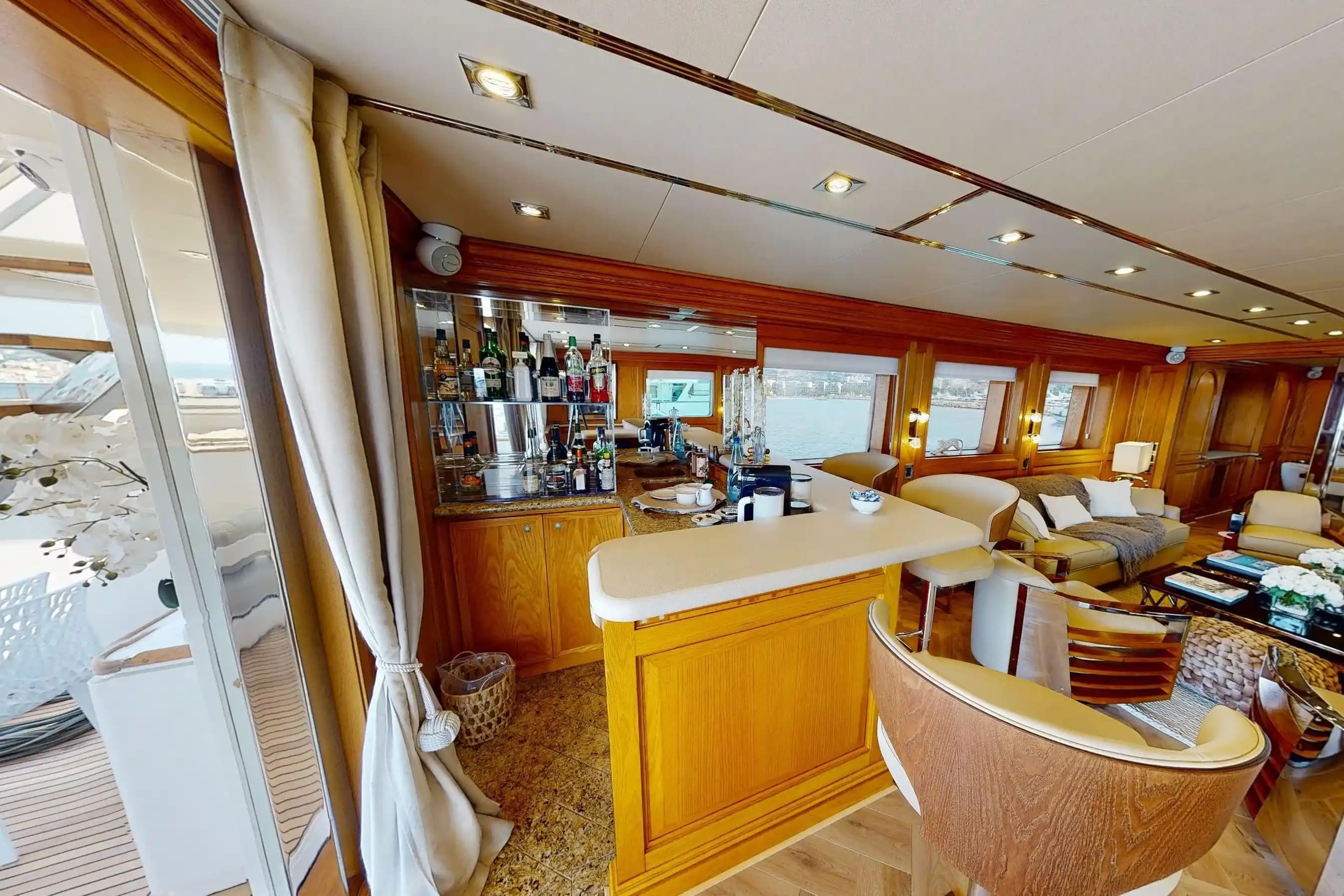 1992 Cheoy Lee Shipyards EVA for Sale in Cannes, FR Megayacht 4