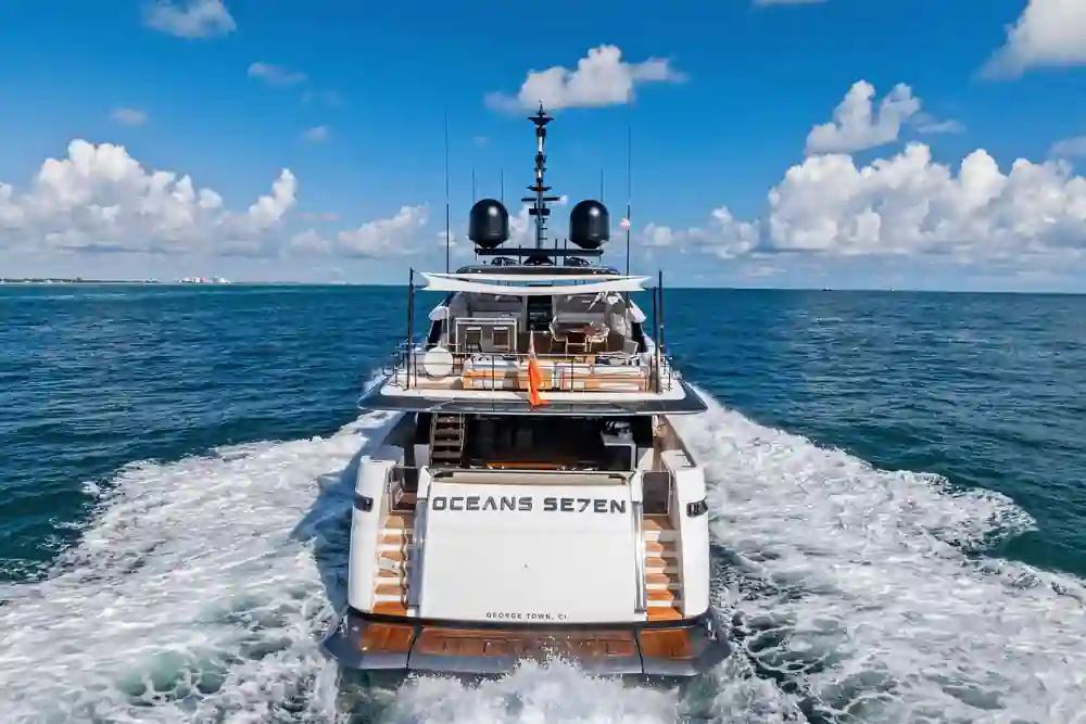 Custom Line Saetta 106 à vendre