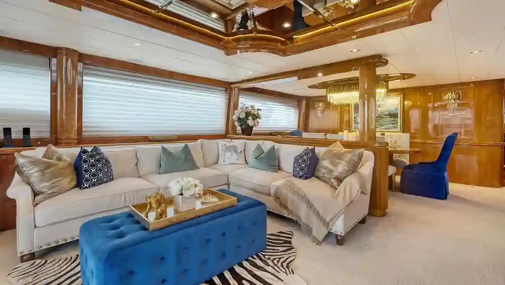 2007 Horizon 95 Sold in Fort Lauderdale, Florida Flybridge 2