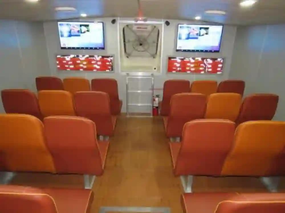 1981 Custom Midship Marine High Speed Passenger à vendre à New Orleans, Louisiana Motor Yacht 5