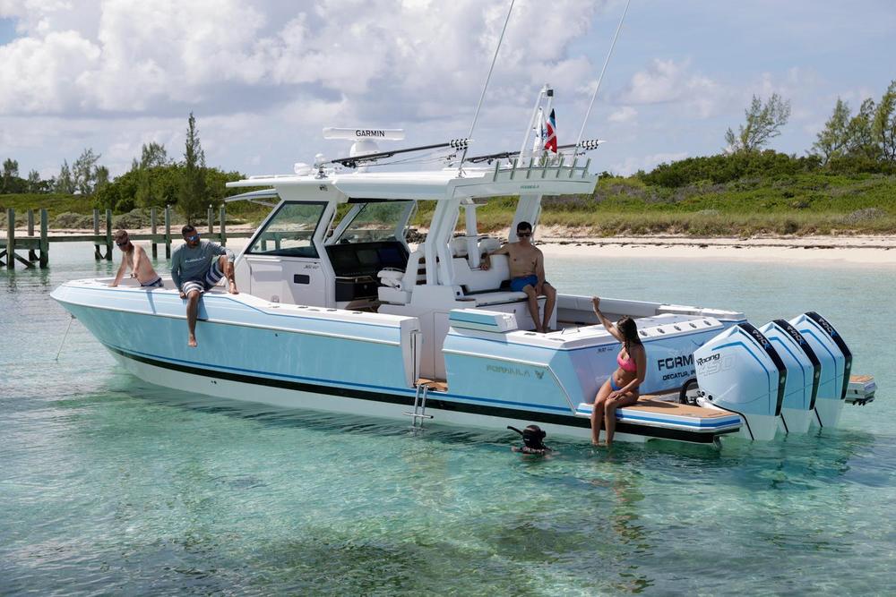 2023 Formula Boats 387 Center Console Fish
