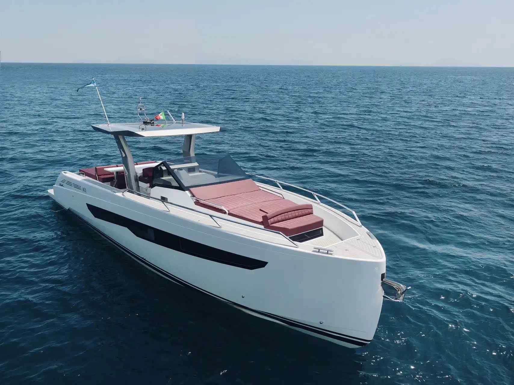 Yacht