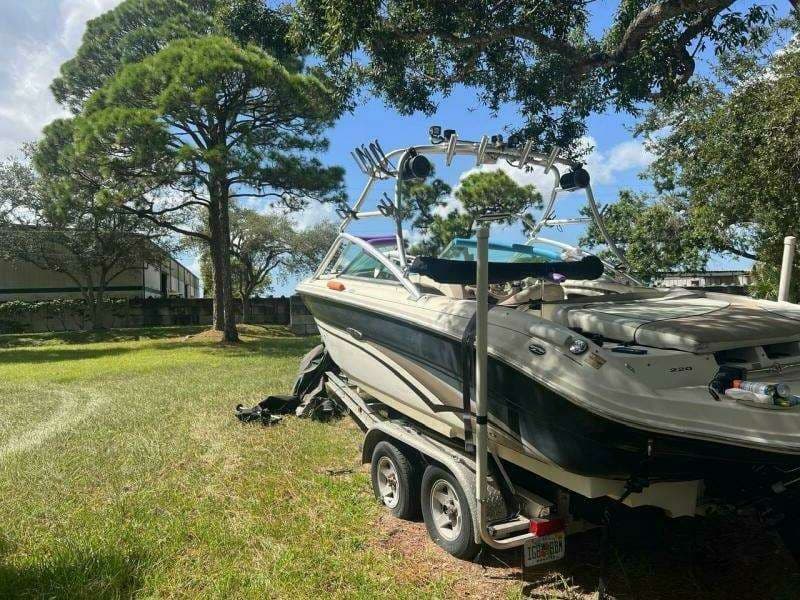 Sea Ray 220 Bow Rider for Sale