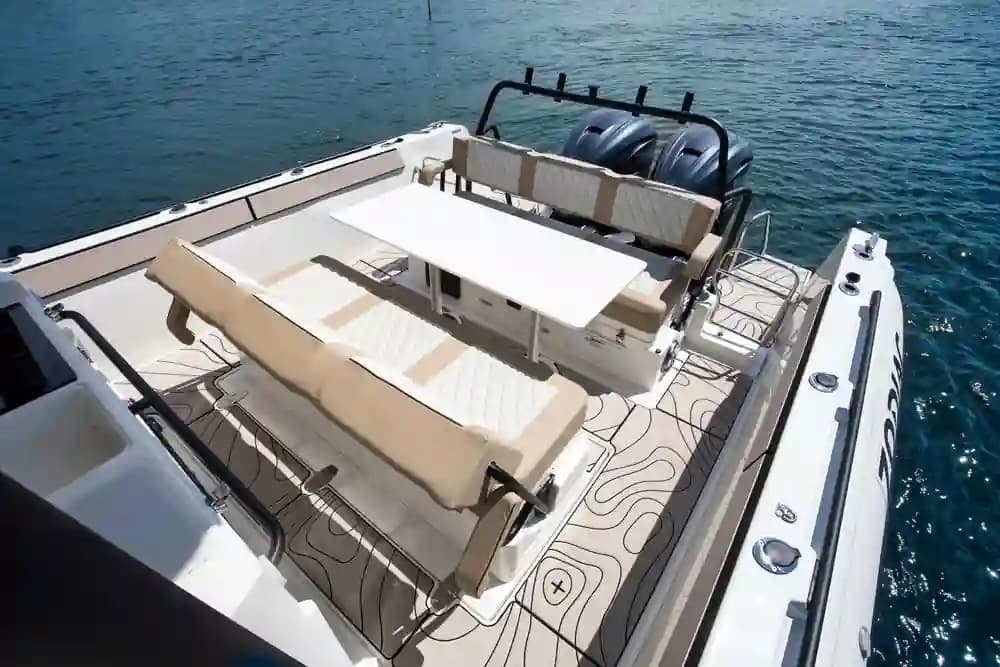 2025 Zodiac X10CC Sold in Fort Lauderdale, Florida RIB (Rigid Inflatable) 4