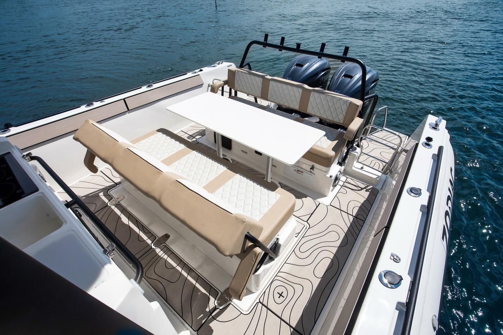 2025 Zodiac X10CC Sold in Fort Lauderdale, Florida RIB (Rigid Inflatable) 4