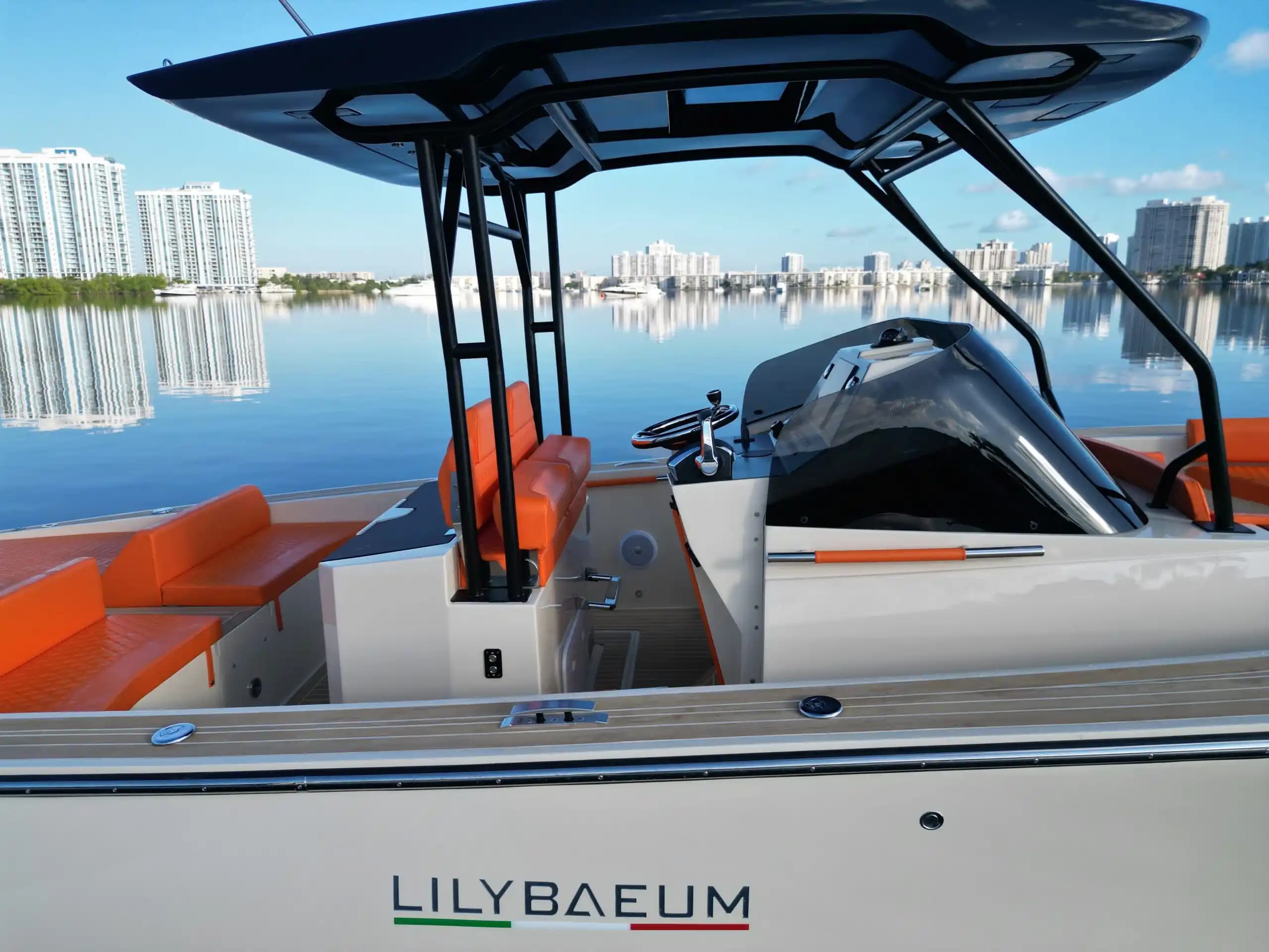 2026 Lilybaeum Yacht LIPARI 31 for Sale in Miami, Florida Center Console 3